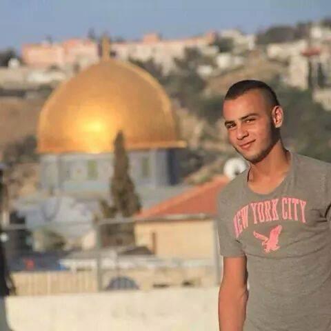 DotQuds's tweet photo. Israeli forces arrested the young Mahmoud Hadib from his house in Bait Hanina in #Jerusalem #AlAqsaUnderAttack http://t.co/EFptB7v3VJ