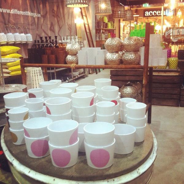 LenaLarsson11's tweet image. Differentthings Solna Centrum säljer mina produkter #differentthings #designlenalarsson #ceramics