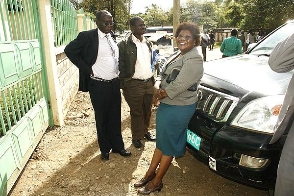 dialaradio's tweet photo. Kisumu County Assembly Speaker impeached over alleged gross misconduct. http://t.co/FaEeplUDNx http://t.co/iGFRv6sNJu