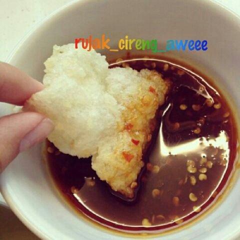 DANIECOT's tweet photo. Yg mau pesen cireng rujak tinggal bbm ke:24F0CB2C isi 10 cuman 7rb - isi 20 cuman 14rb bsa sms jg ke: 0857 153 2828 8 http://t.co/0H8qbOwQg9