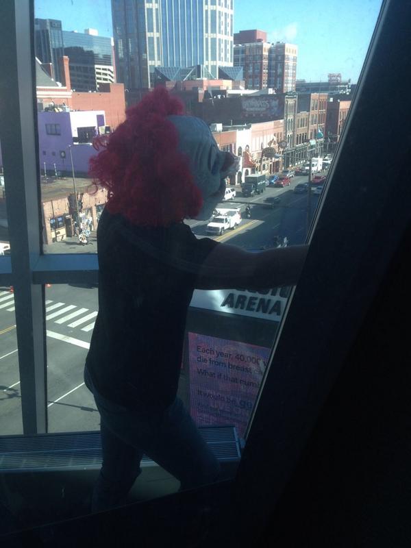 stormewarren's tweet photo. Not cool.This sight out of our studio window has me feeling lugubrious this morning. @brittanygoudie @SXMTheHighway http://t.co/qwJJSmFDmP