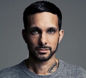 LSilk7's tweet image. @1GBale these two make one complete version of me do they Gary?! #SameHead #HappyBirthday