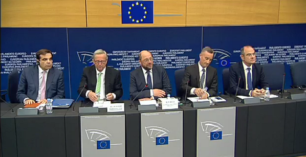 europeIN's tweet photo. Podemos ver en estos momentos a @MargSchinas @JunckerEU @MartinSchulz @jduch en la rueda de prensa #EC21014 #europeIN http://t.co/0pQpvDSSDs