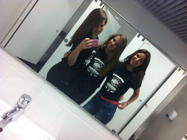 Marttaasm's tweet photo. "@Nuriquii: Y así empezaba una genial tarde-noche #Novatadas2014 #LCU http://t.co/IABQmwmI5l"