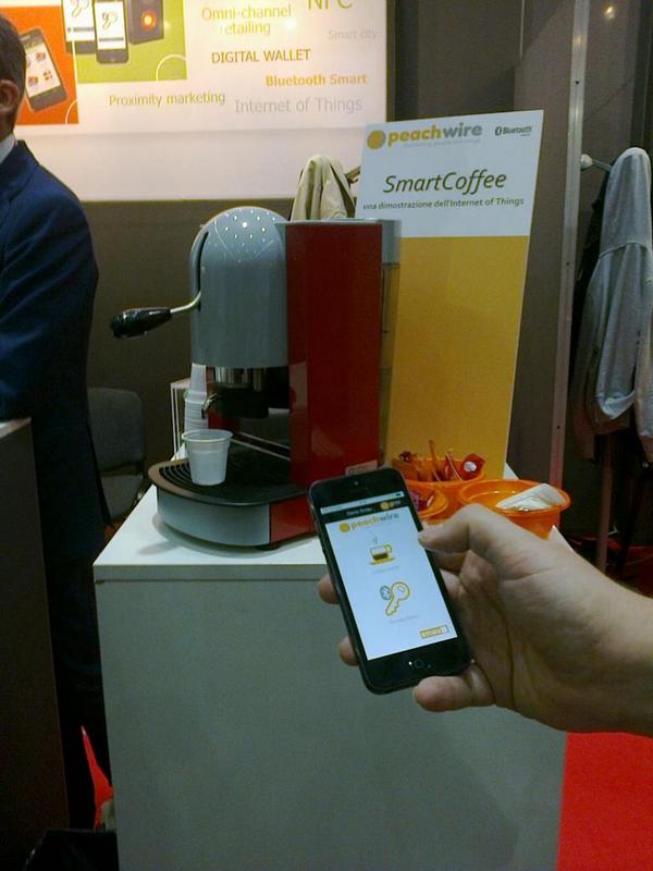 viralcaffe's tweet photo. @smaunotes Milano 2014 | era quello che tutti stavamo aspettando  #smartcaffe #Smau @peachwire http://t.co/kGaVPrWomf