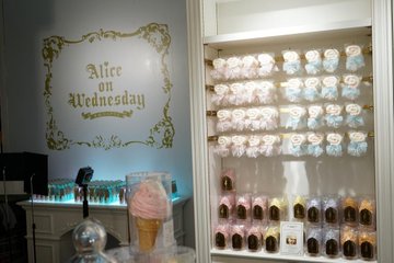 水曜日のアリス東京10月23日木曜日にオープン整理券配布は10時 ながらtv Com