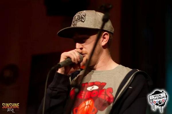 JmanicOfficial's tweet photo. Me performing on Saturday #BodyConversation ft. @SignalOfficial at @VocalNetworking http://t.co/4WLnm8A2qk