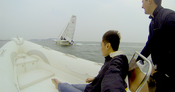 multi23factory's tweet photo. What's the connection between these two boats? They fly to over 20 knots, but the Multi23 takes the wind! http://t.co/JGmvEBg98m
