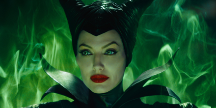 DisneyFR's tweet photo. A l'occasion de la sortie de #Maléfique en Blu-Ray et DVD, RT ce tweet pour tenter de gagner un Blu-Ray du film. http://t.co/8DRUbJTOGf