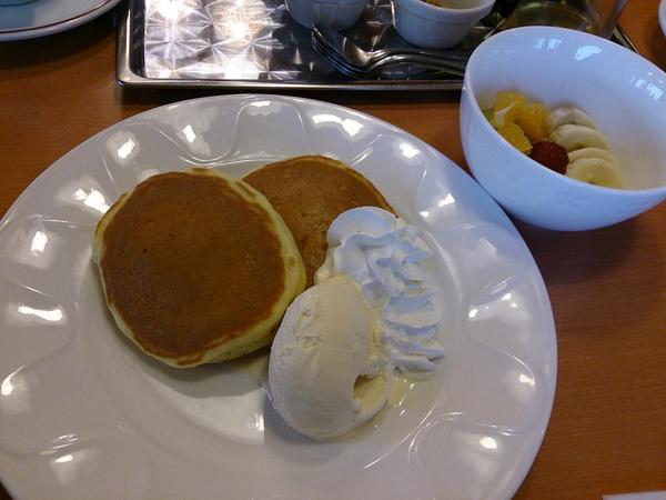 デニーズ パンケーキ食べ放題 非難殺到 Togetter デニーズ パンケーキ食べ放題 非難殺到 Togetter