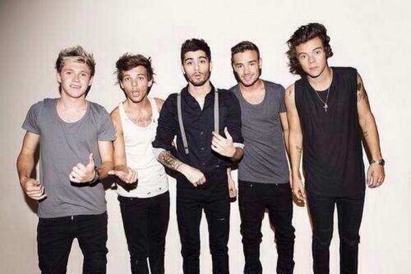 nadiaa0628's tweet photo. Their from England, and I first found out about them through Twitter before they came to the US #aphg #onedirection http://t.co/uafAkwfvWs