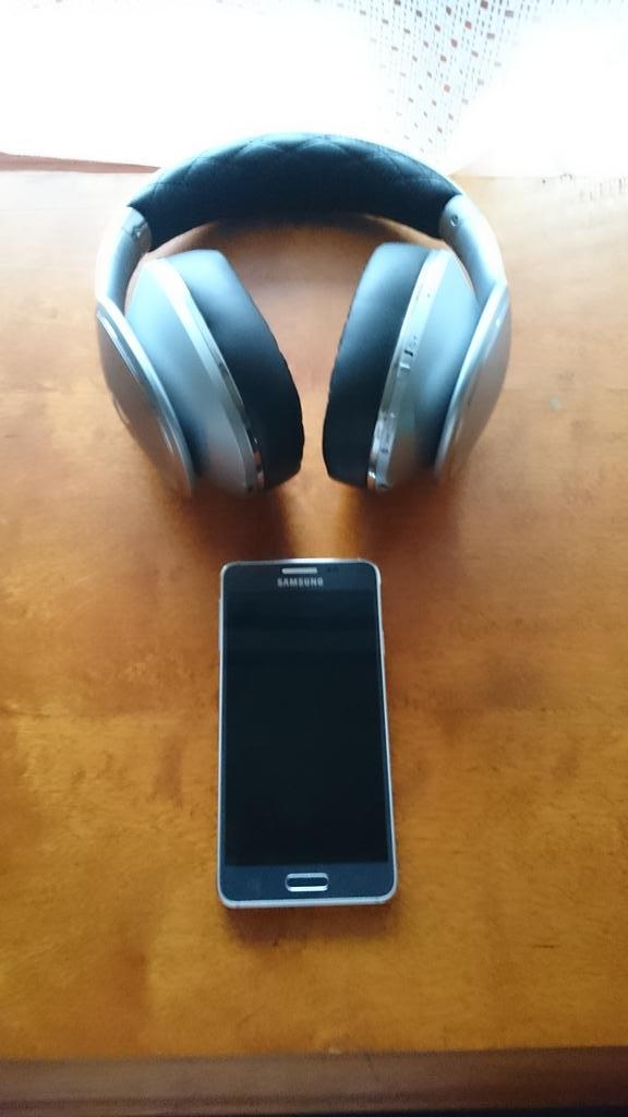 Djczas's tweet image. Tyle dobra 👍 @SamsungPolska #LevelOver #GalaxyAlpha i moge jutro mknac przez Pl