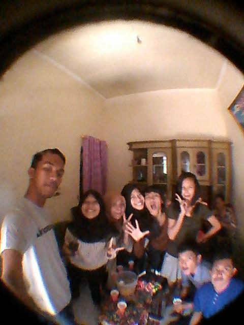 RPL_2011's tweet photo. Rmh uttt @fauziimuhh @yyuuullll @widyaayles @dwiarss @uthenyongg @axeLol_ @SiswantoBK http://t.co/a64Gcu6pvq