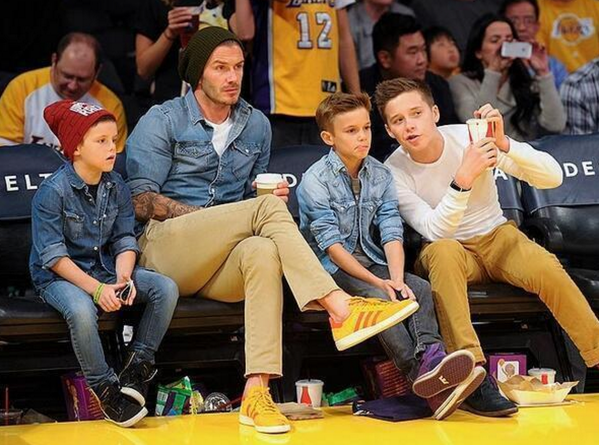 DaniRoviraTwits's tweet photo. La genética... Beckham y sus hijos. http://t.co/JeKEbXuP13