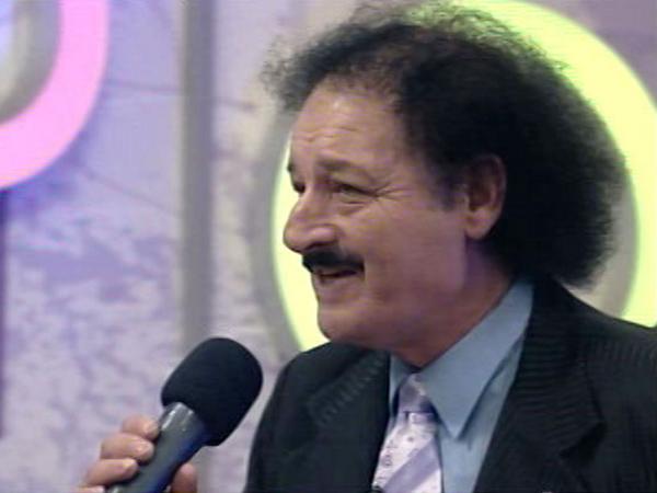 DiaPerfecto12's tweet photo. Nos visitó Alcides y nos despedimos cantando su clásico “Violeta”

VIDEO: http://t.co/H4Oat3jWRs http://t.co/Fd9ITn6Js9