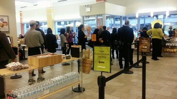 LarayThomas's tweet photo. @AbpSales line all the way to the mto station from the registers. Sale sale!!!!! http://t.co/0JwwwbVRVh