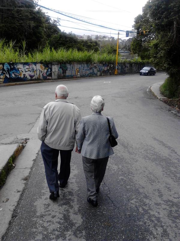 Previsor3's tweet image. Domingo  vamos a la misa