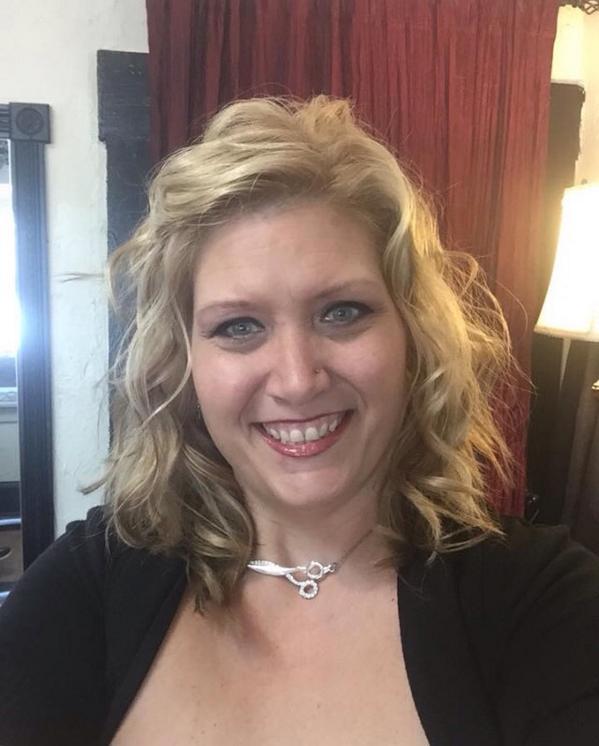 Daniel43Meyer's tweet photo. For all your hair and color need  call 706-405-8390                          She is amazing . Share with everyone http://t.co/Ka4gdBJGMs