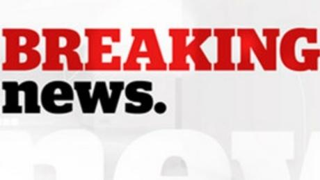 CBCNews's tweet photo. Soldier shot at National War Memorial in Ottawa http://t.co/WABNVkk7wA http://t.co/SRMYiIoOY9