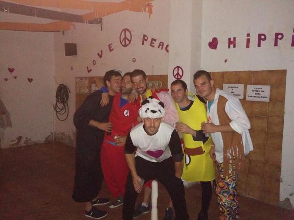 elsdesempre2009's tweet photo. Cabalgata borrachos #fiestas2014 http://t.co/J4AvnHzV2K