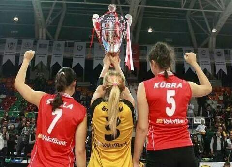 caglaakin_fc's tweet photo. Degismeyen sampiyonluk :) http://t.co/fIA3HI3P2n