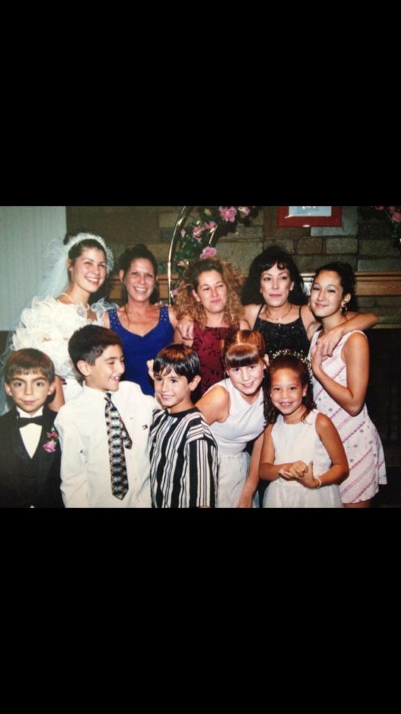 FLYasRAYViN's tweet photo. Half cracka, but a nigga too. #FamilyFlix #OnlyMixedMember #AlwaysBeenDifferent http://t.co/KhW4w7gO1l