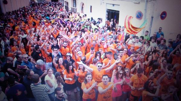 elsdesempre2009's tweet photo. Baixa #fiestas2014 http://t.co/0We7GLf1vR