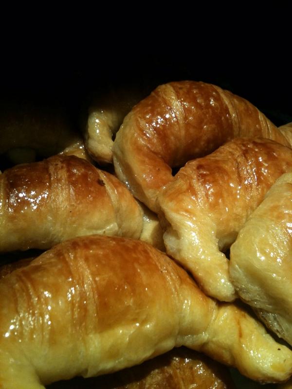 Nonninopasteler's tweet photo. Desde ya! puedes disfrutar del mejor pan de jamón con tu café favorito! Te esperamos http://t.co/sTTtUQeebJ