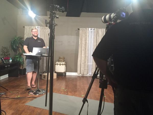 KelbyOne's tweet photo. .@bmoorevisuals in the house! #bradsbeard #TheGridLive http://t.co/svuqlkT5U6