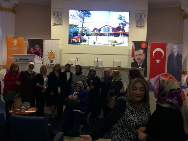 akkadinumraniye's tweet photo. #AKkadınÜmraniye Danışma Meclisimiz Başlıyor! @Akkadinistanbul @ozturkorn @mukaddestosun @Hasan_Cann @MustafaKkapdan http://t.co/JMdSMkksQb
