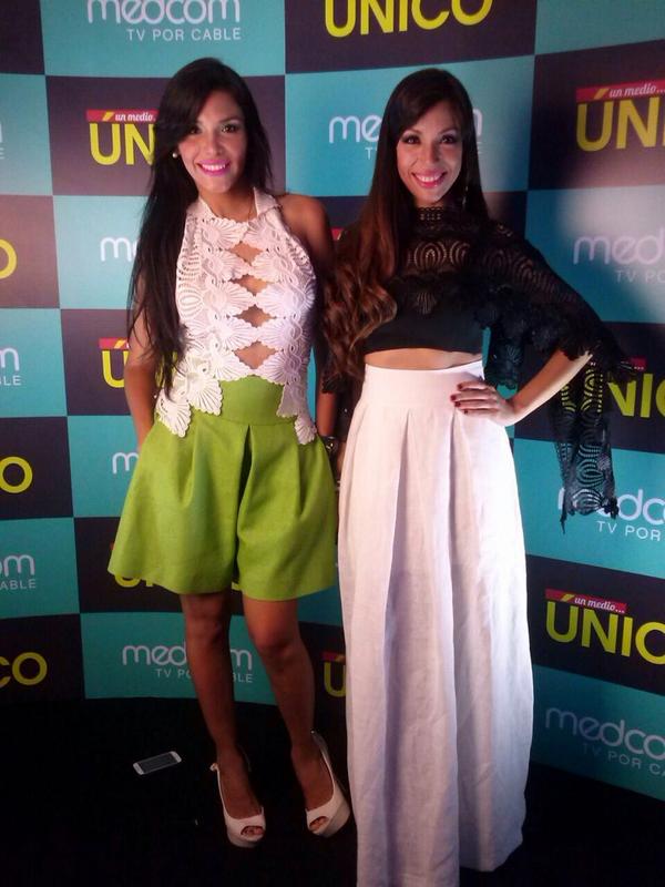 deverdetv's tweet photo. @TanaDorta y @CoryMaldonado en la preventa de medcom #TVxCable2015 http://t.co/drpGQbHQ0K