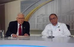 ProSalute's tweet photo. Estos señores son contratados 4 horas cada uno en Hospital Rosales¿qué corona tienen para no marcar? @sociedadcivilsv http://t.co/VdNcG6XWWU