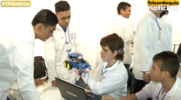 Teleantioquia's tweet photo. Sabios de la robótica y la innovación se reúnen en Medellín. #TANoticias | http://t.co/2CFsReLe8z http://t.co/MRDodCswbH