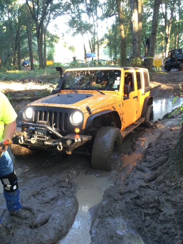 steveradius's tweet photo. Driving a Jeep means never using the Bypass! #goforit #jeeeptoberfest #JeepLife #letsgetstuck http://t.co/bMWWC3ujZh