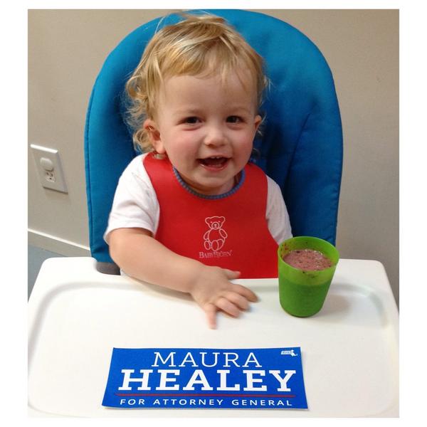 judyparkerphoto's tweet photo. Oliver really wants Maura to win! @maura_healey @Kids4Maura #kids4Maura #maag #tellyourparents #voteNov4 #mapoli http://t.co/6My5CjUpri