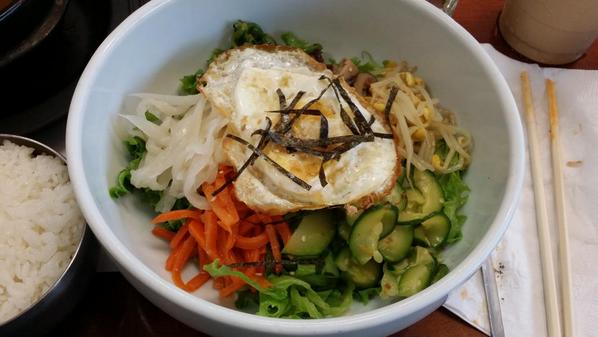 missmandydo's tweet photo. #lunchin #koreanfood #woochon
Amazing food and amazing service!! 5 stars!!!! http://t.co/yjFy28Jyje