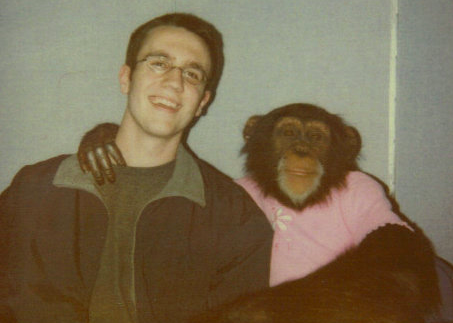 B0kpdsWCYAAHkoN.png:large