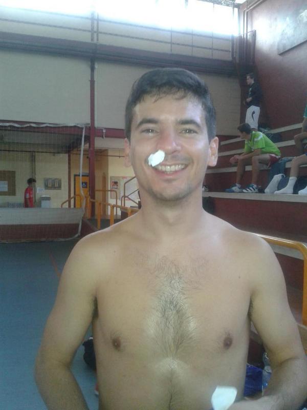 <a href="/charlycenten/">Carlos Centeno</a> se sigue dejando la cara por el <a href="/CD_Minas/">Club Deportivo Minas</a> como el que más, para muestra un fotón