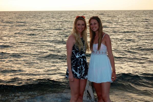 JessieLong3's tweet photo. @annielong94 miss u xxxxxxxx http://t.co/MAQT68lgVA
