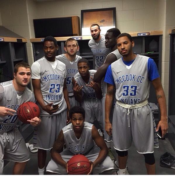 coach_trey22's tweet photo. #squaaaaadd http://t.co/HO2Gpbi5NI