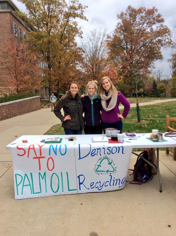 DSFgoearth's tweet photo. Some of the super cool Environmental Studies seniors working on senior projects! Come join us! #OhioCSD2014 #CSD2014 http://t.co/PiRfu1W8xs