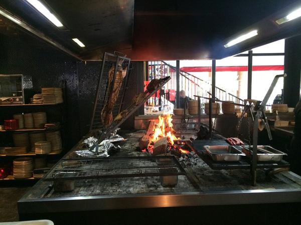 TheBigChopAus's tweet photo. Fantastic barbecue Stamford Hotel Adelaide. @StamfordHotels @TheBigChopAus @argentinianbarbecue http://t.co/DtuLqXs1NT
