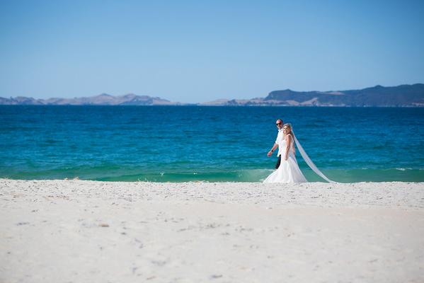 AboutPhotoBlog's tweet image. 8 tips for perfect wedding photography bit.ly/1skmUS1