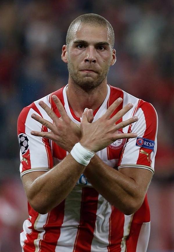matteomonti85's tweet photo. @bonucci_leo19 sputa per aria che te ritorna in faccia....PIPPONE! http://t.co/tQvOXZqq9j