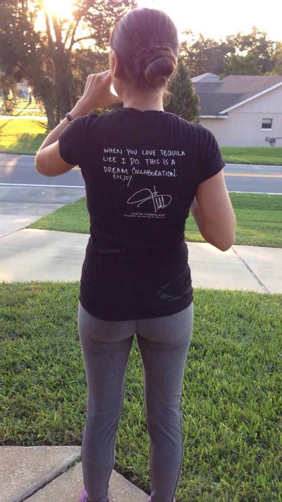 J_trella8's tweet photo. Evening walk w/ @geemama817 sporting my Sauza 901 shirt!👌😍 @ChilisJobs #physicalwellbeing #901 #tequila #JT #mannup http://t.co/Dv4tsupVqP