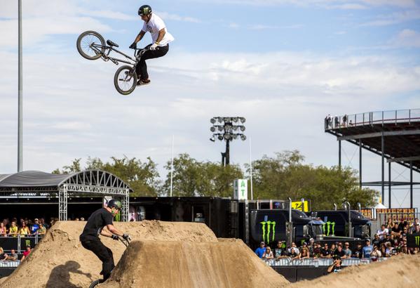 #UpAndOver The first ever BMX Speed &amp; Style at <a href="/vegasmecup/">Monster Energy Cup</a> was unforgettable! <a href="/RIDEBMX/">Ride BMX Magazine</a> recap>> monsterne.ws/10p9JVo