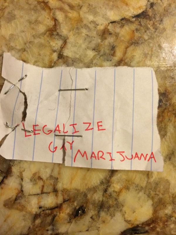 lilliegilbert38's tweet photo. Found this on the floor in my 7th period #treemoney http://t.co/FSA38WPNxt