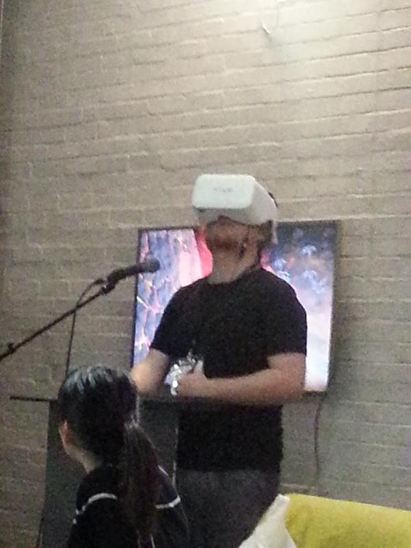 arakno's tweet photo. Inspiring evening at @wearableworld conference today, with @sensumco among other great presentations #GLAZEDcon http://t.co/EAHPB1xRTq