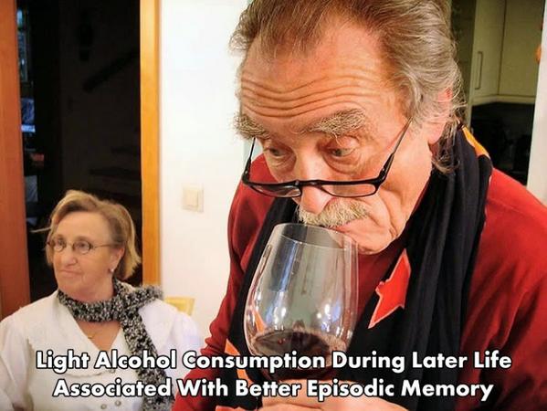 NeuroscienceNew's tweet photo. Light Alcohol Consumption During Later Life Associated With Better Episodic Memory http://t.co/zeAgq0DkjI http://t.co/0pakz3LoUC