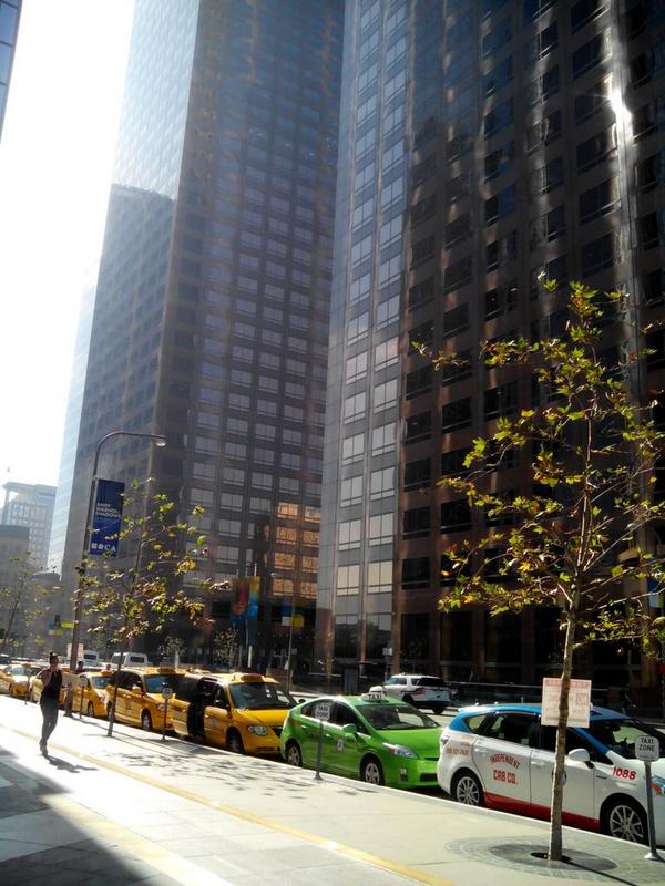 MrFewie's tweet photo. Paseo por Downtown #LAtrip http://t.co/4iULkWGolC